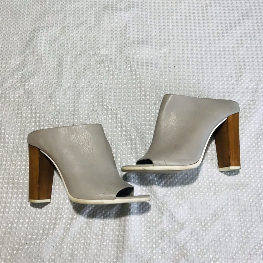 Vince
Allison Peep-Toe Mule Slide, Steel - Picture 3 of 14